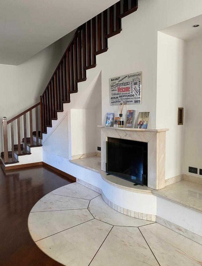 Il Caravaggio Guest House กราสซอบบิโอ ภายนอก รูปภาพ