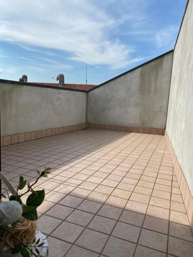 Il Caravaggio Guest House กราสซอบบิโอ ภายนอก รูปภาพ