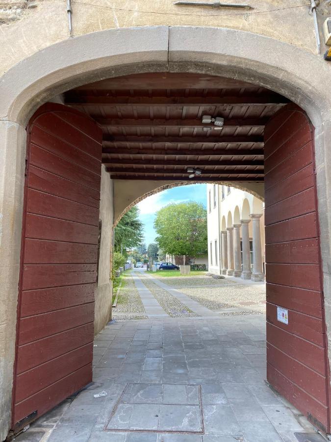 Il Caravaggio Guest House กราสซอบบิโอ ภายนอก รูปภาพ